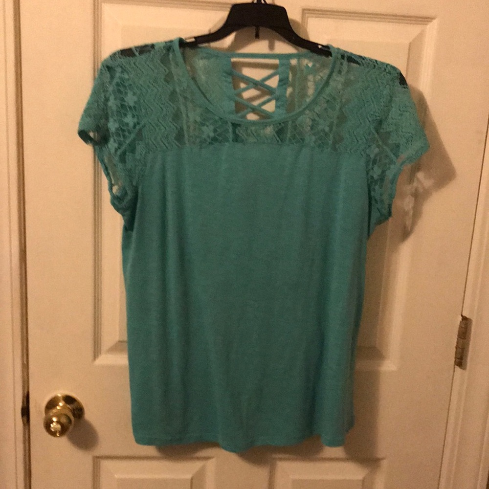 Short sleeve blue shirt